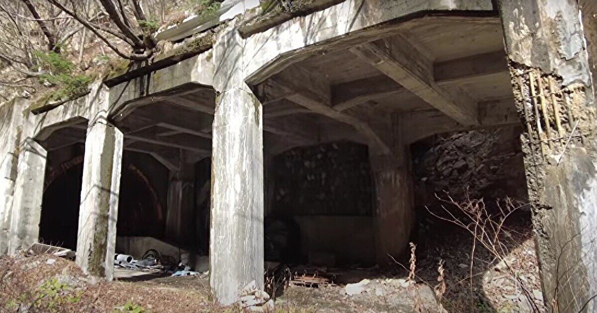 旧坂巻隧道にかかる坂巻トンネル